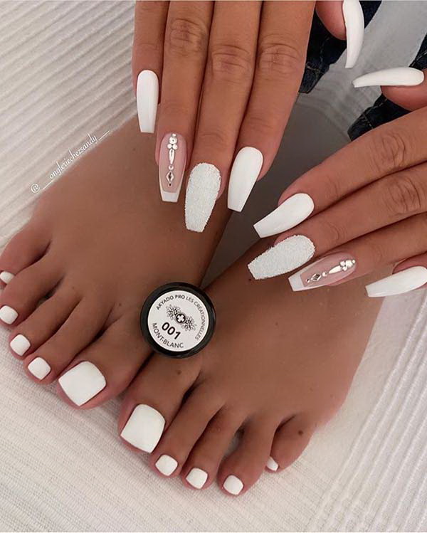 40+ Impressive White Coffin Nail Designs You'll Flip For In 2020 - For ...